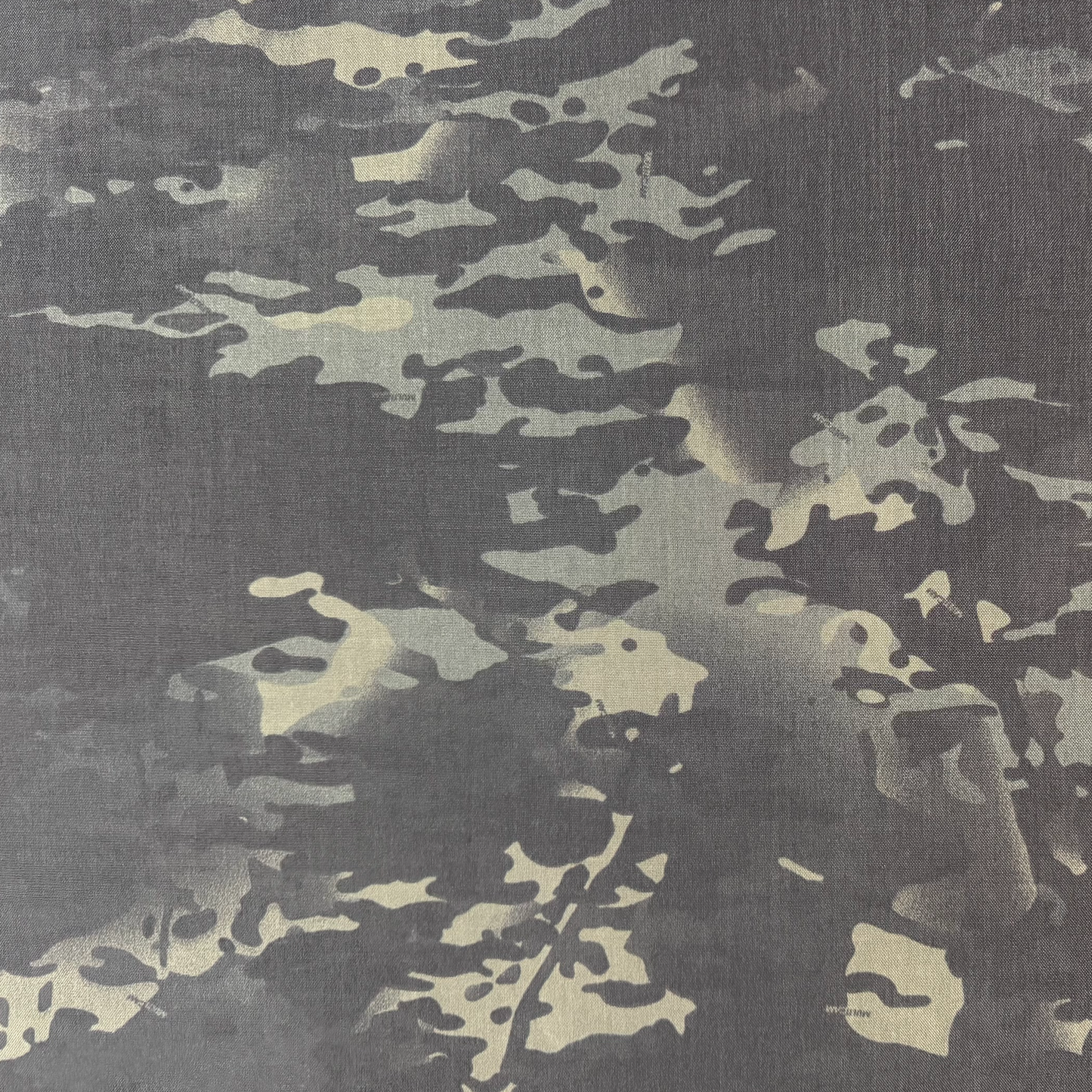 500 Denier Mil-Spec CORDURA® Nylon Fabric MultiCam ® Camo (Se vende por yarda)