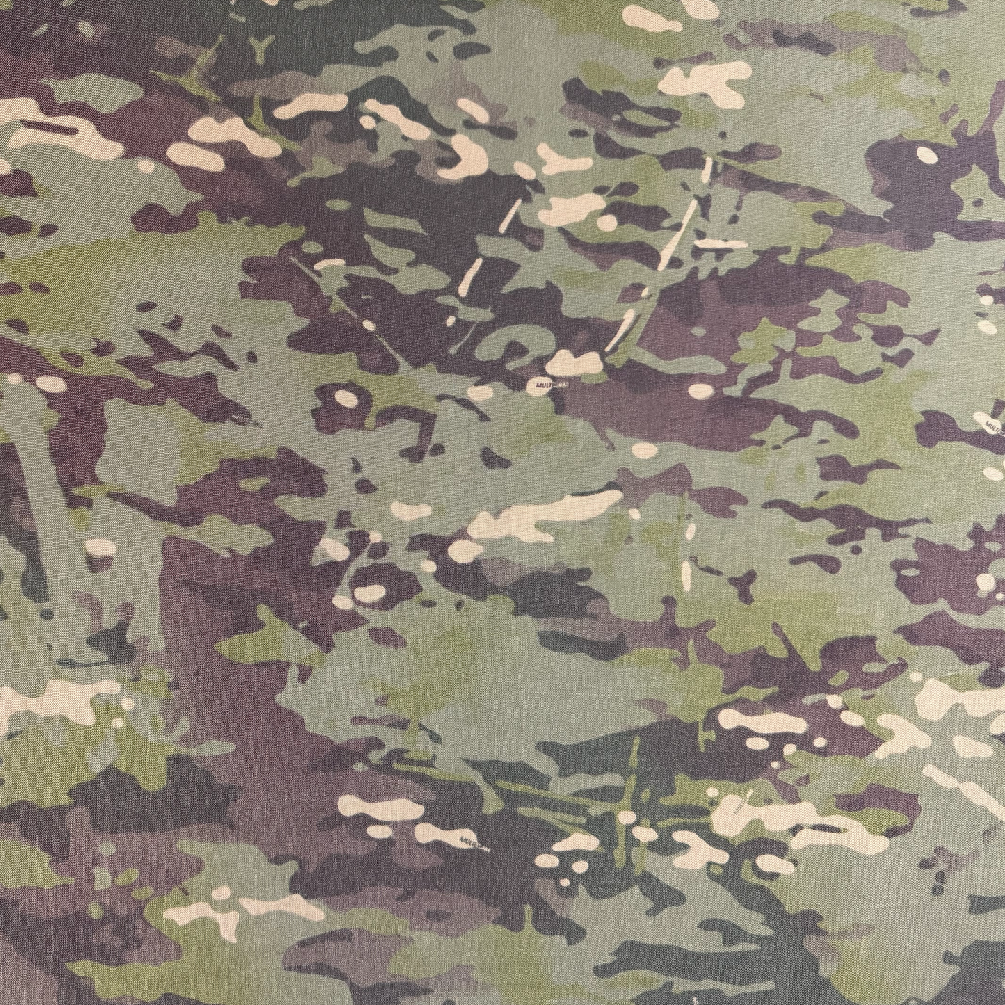 500 Denier Mil-Spec CORDURA® Nylon Fabric MultiCam ® Camo (Se vende por yarda)