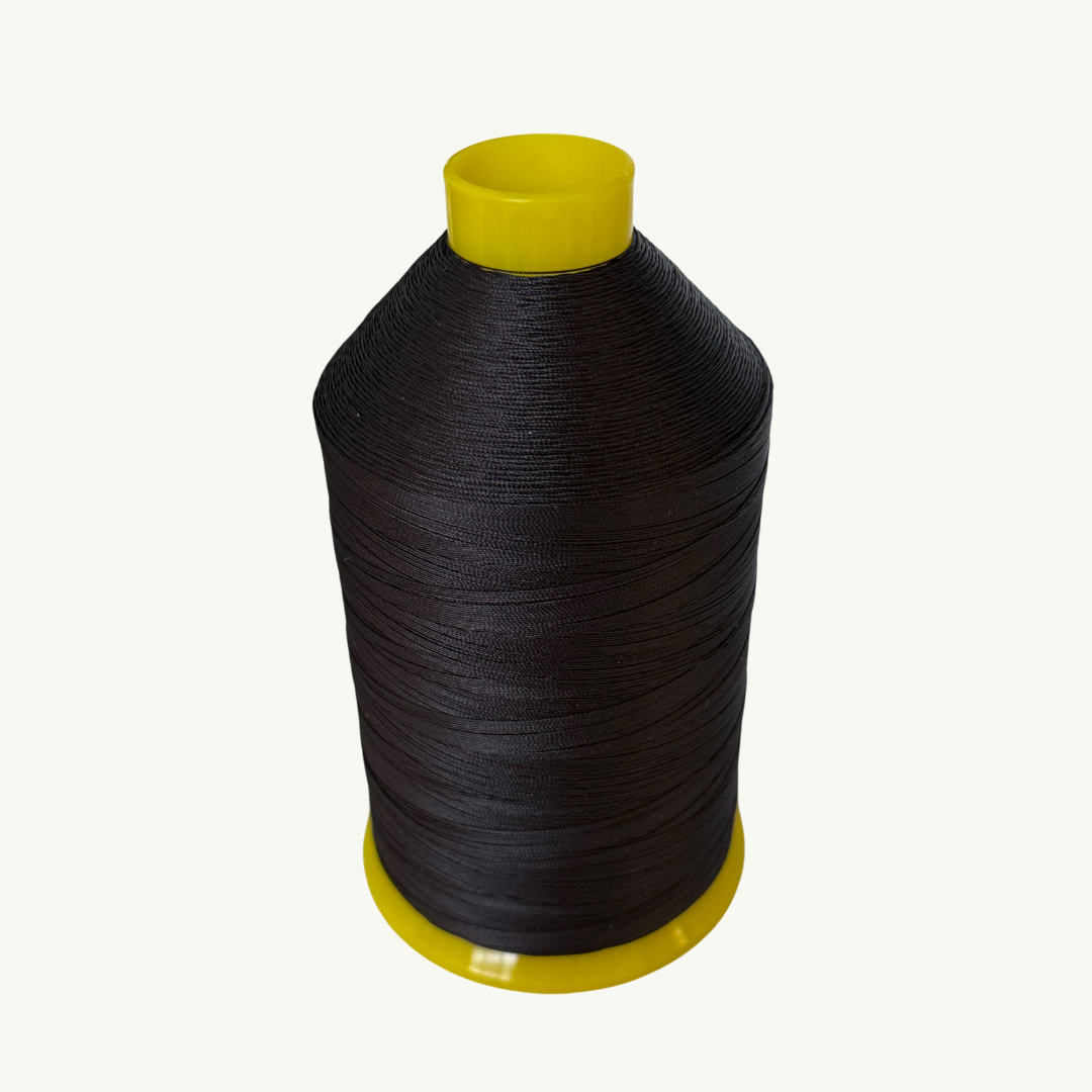 Conos de 10 oz de hilo de nailon reforzado Strongbond 40 (se venden por cada uno)