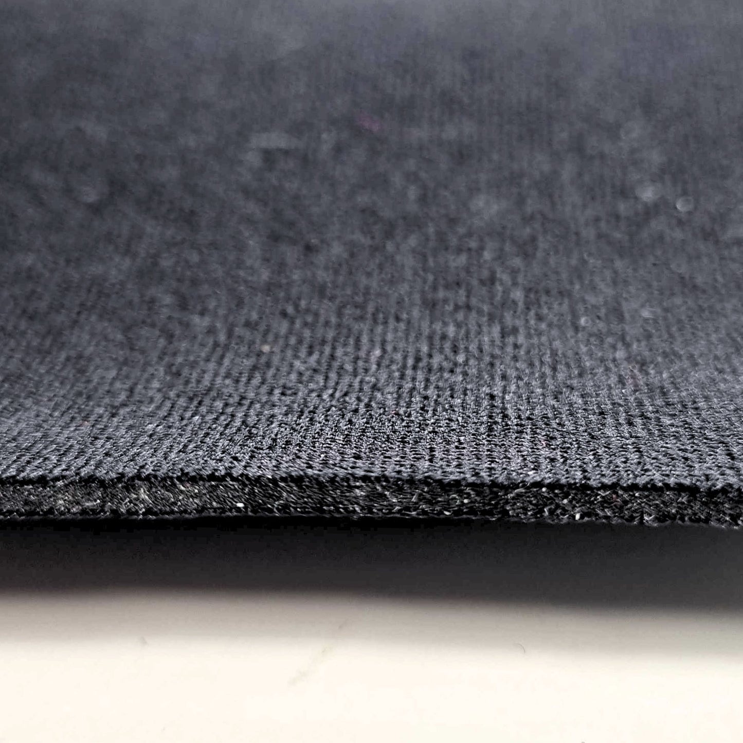 Neopreno de espuma B de 1,5 mm - Negro (se vende por 1/2 hoja) 