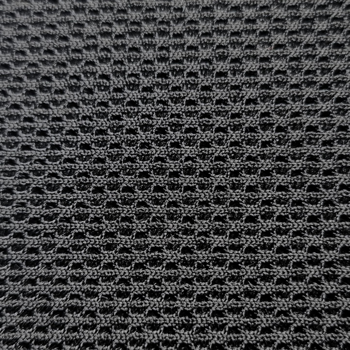 *** CLEAN 2NDS *** DNB123 3.0mm Hard Faced Spacer Mesh Black (Sold per Foot)