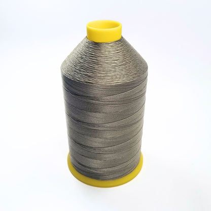 Conos de 10 oz de hilo de nailon reforzado Strongbond 40 (se venden por cada uno)
