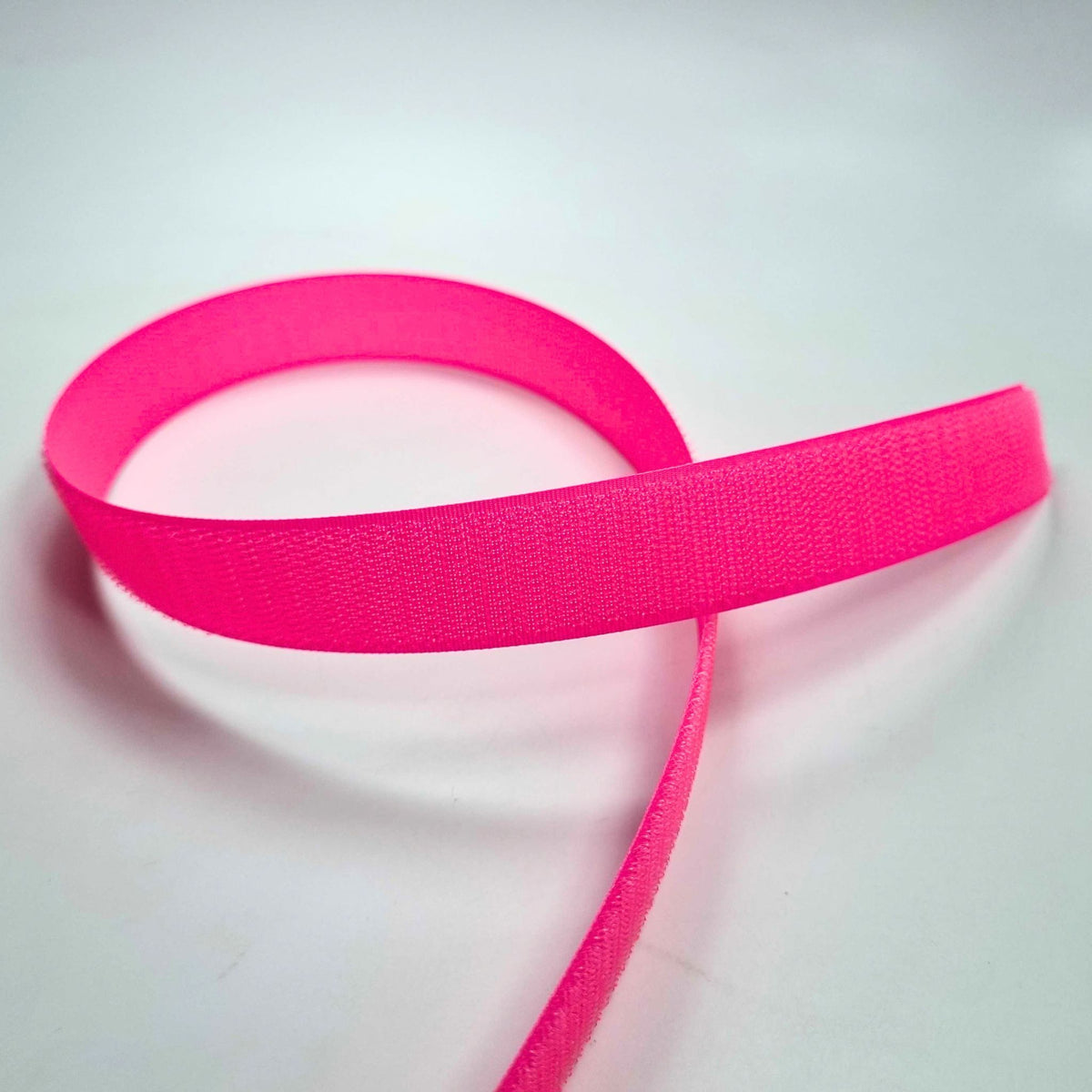 Gancho sujetador de cinta para coser de 1 pulgada (se vende por yarda)