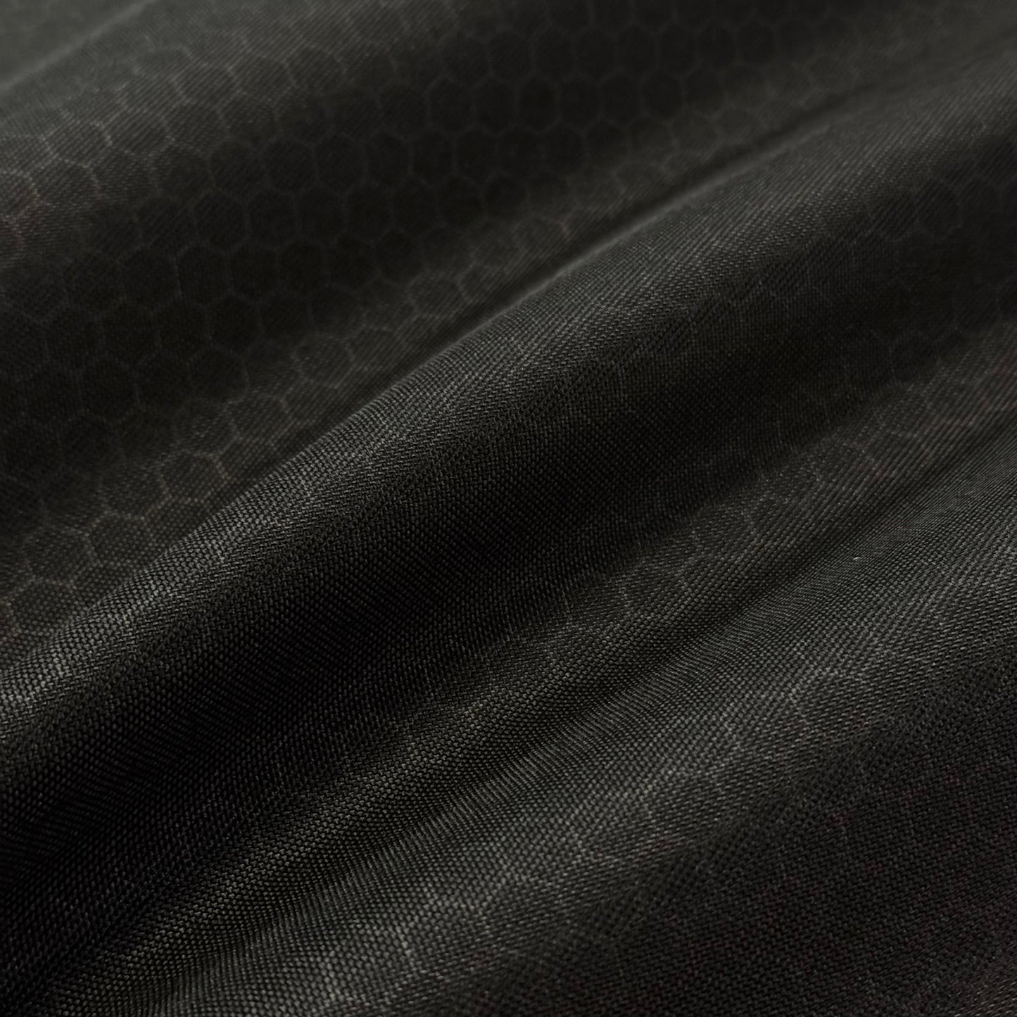 SEW POWERFUL 600 Denier Coated Polyester with durable water repellent finish (Sold per Yard)