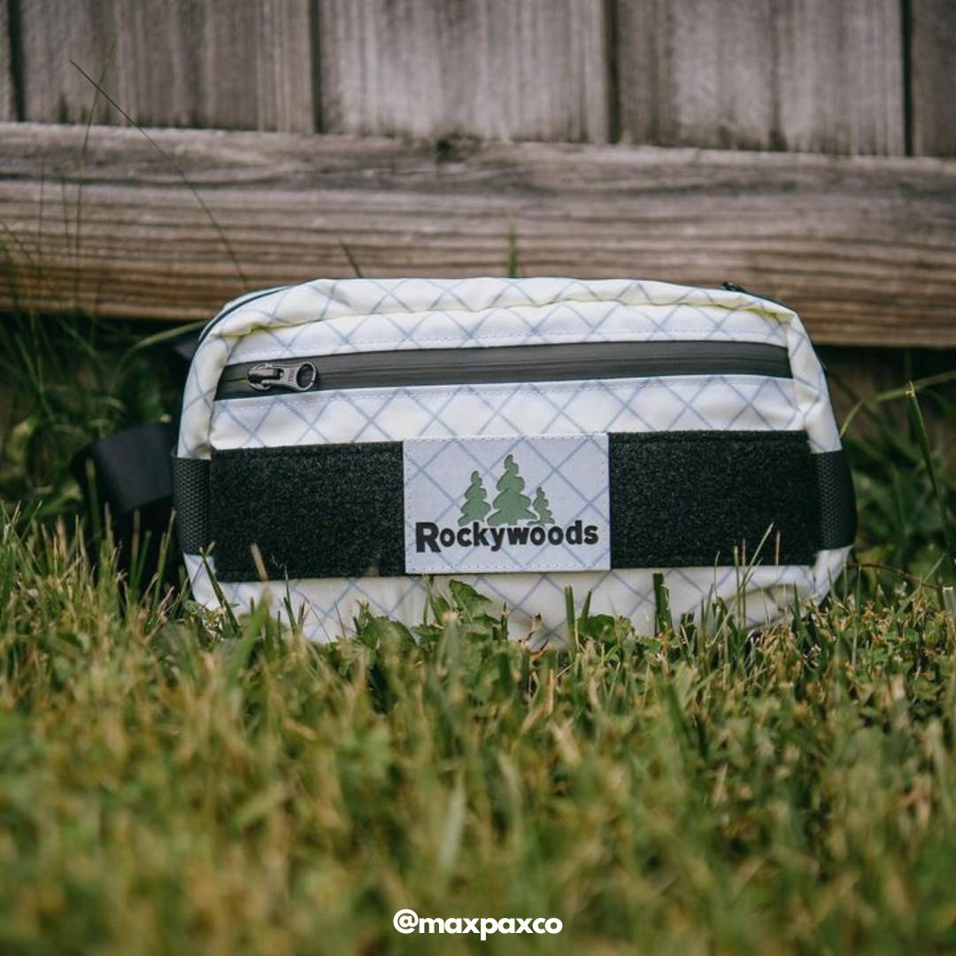 ECOPAK by Challenge - Tejido de poliéster reciclado 200D con respaldo Ripstop 70d (se vende por yarda)